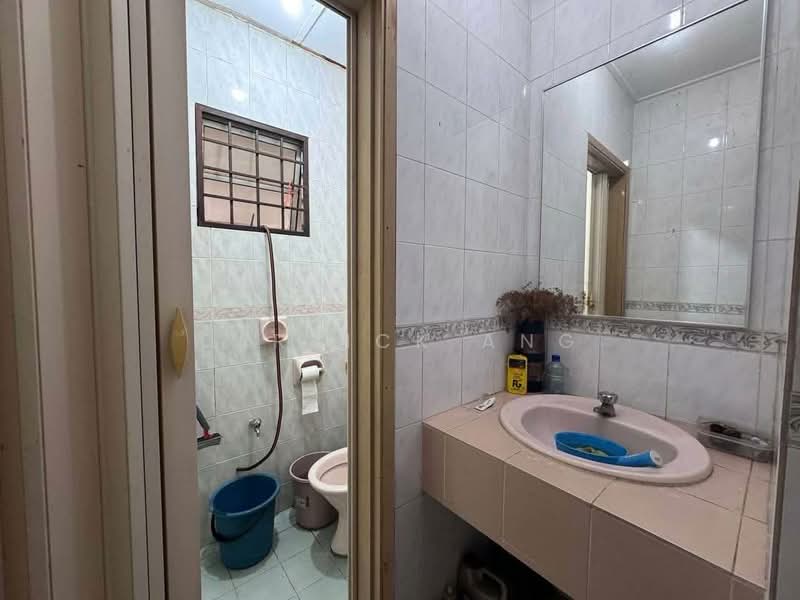 2-storey Terraced House for Sale in Bukit Jelutong (Shah Alam) - Derrick Ang - Bathroom - PropertyGuru.com.my