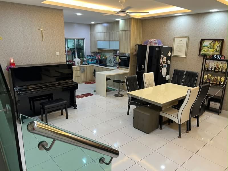 Rumah Teres 2-Tingkat untuk Dijual di Taman Dato Onn (Johor Bahru) - Fan Fan - Kitchen - PropertyGuru.com.my