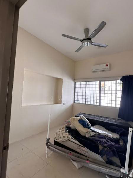 Rumah Teres 1-Tingkat untuk Dijual di Taman Gembira (Jalan Klang Lama (Old Klang Road)) - LOW WK - Bedroom - PropertyGuru.com.my