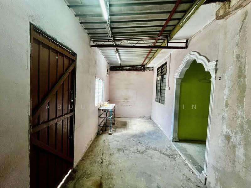 Rumah Teres 1-Tingkat untuk Dijual di Taman Lembah Permai (Sungai Lalang) - Abdul Muhaimin - Interior - PropertyGuru.com.my