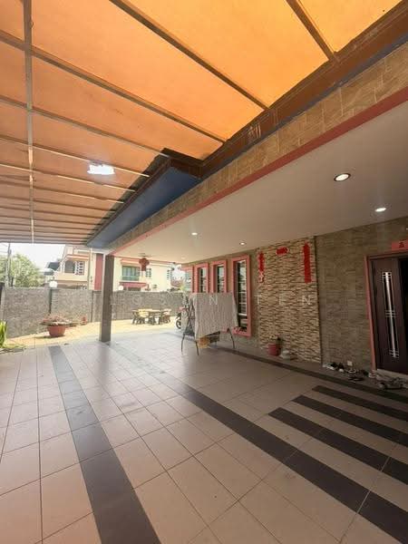 Semi-Detached House for Sale in Bandar Putra (Kulai) - Gloson Ten - Exterior - PropertyGuru.com.my