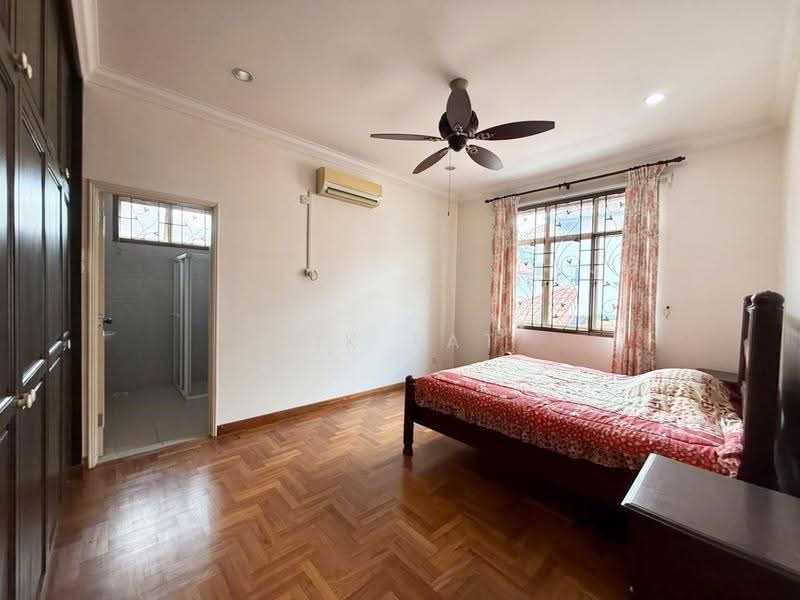 Semi-Detached House for Sale in Taman Impian Emas (Skudai) - Yik Tat - Bedroom - PropertyGuru.com.my
