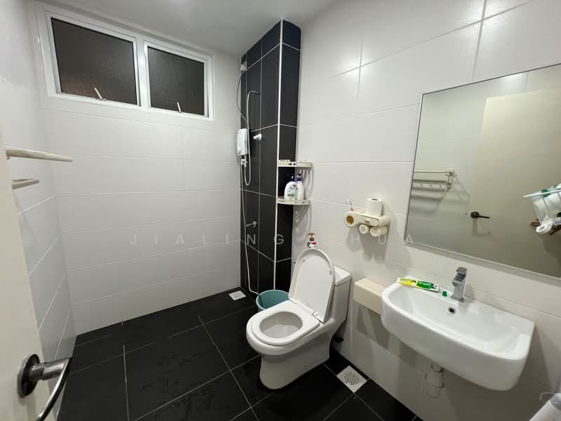 Kediaman Servis untuk Disewa di Twin Danga Residence - Jialing Chua - Bathroom - PropertyGuru.com.my