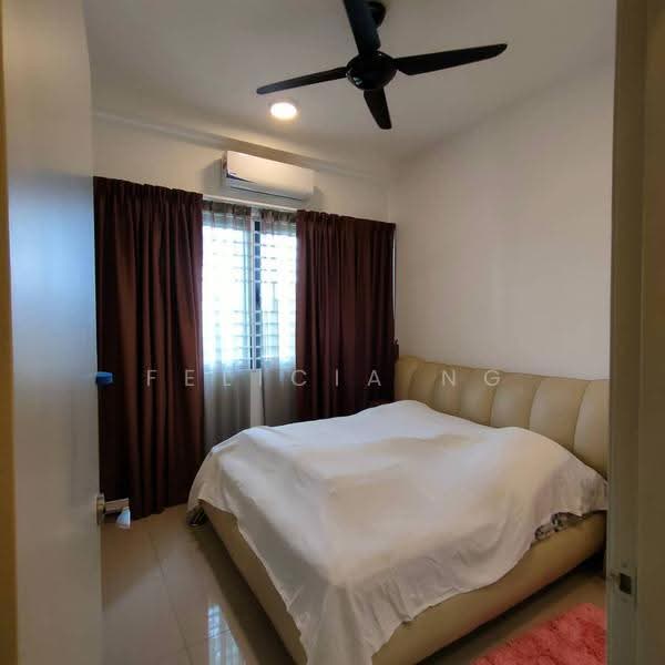 Kondominium untuk Disewa di Skyvilla @ D'Island - Felicia Ng - Bedroom - PropertyGuru.com.my