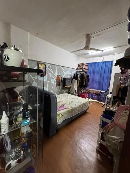 Shop / Office untuk Dijual di Taman Mawar (Pasir Gudang) - Nathan Chan - Bedroom - PropertyGuru.com.my