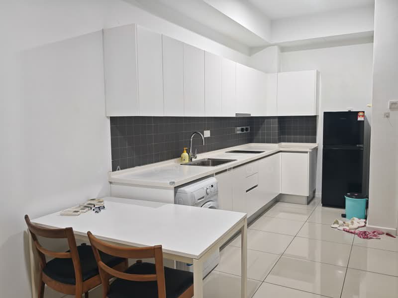 Kondominium untuk Disewa di Urbana Residences - Jason Chooi - Kitchen - PropertyGuru.com.my