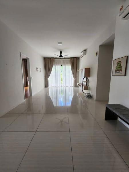 Kondominium untuk Disewa di Seri Riana Residence - Kenny Lee - Living Room - PropertyGuru.com.my
