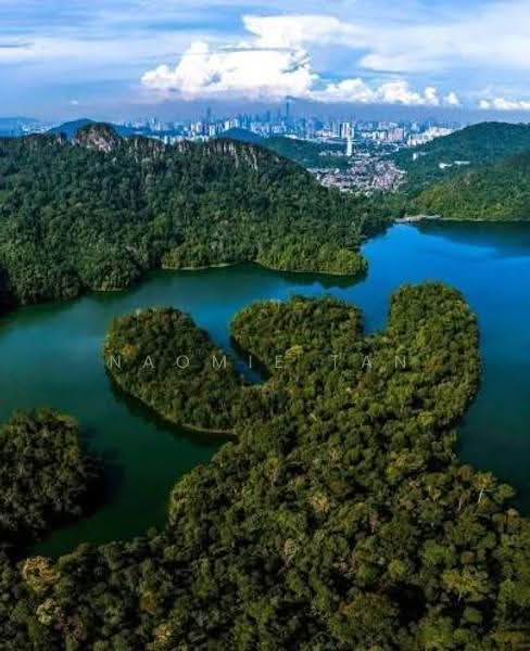 Rumah Teres 2.5-Tingkat untuk Dijual di Ampang (Selangor) - Naomie Tan - Exterior - PropertyGuru.com.my