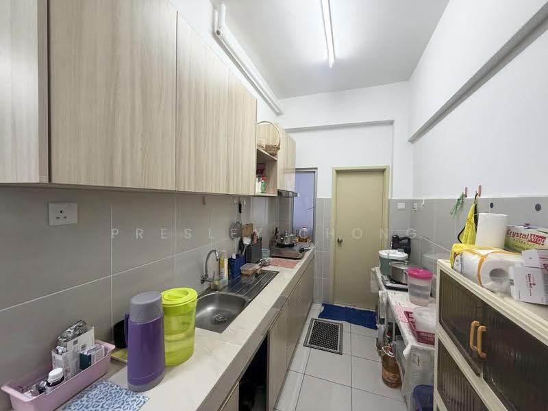 Kondominium untuk Dijual di Kampar Lake Campus - Presley Chong - Kitchen - PropertyGuru.com.my