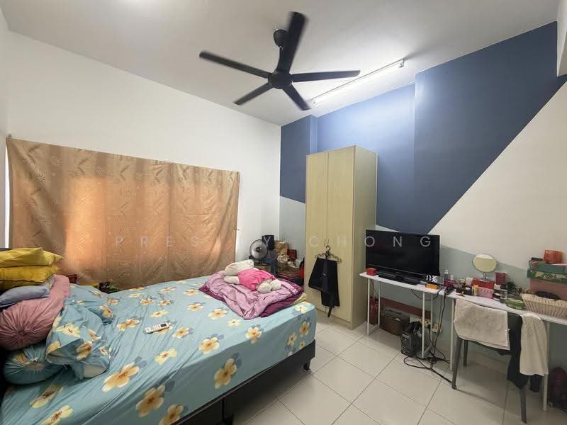Kondominium untuk Dijual di Kampar Lake Campus - Presley Chong - Bedroom 2 - PropertyGuru.com.my