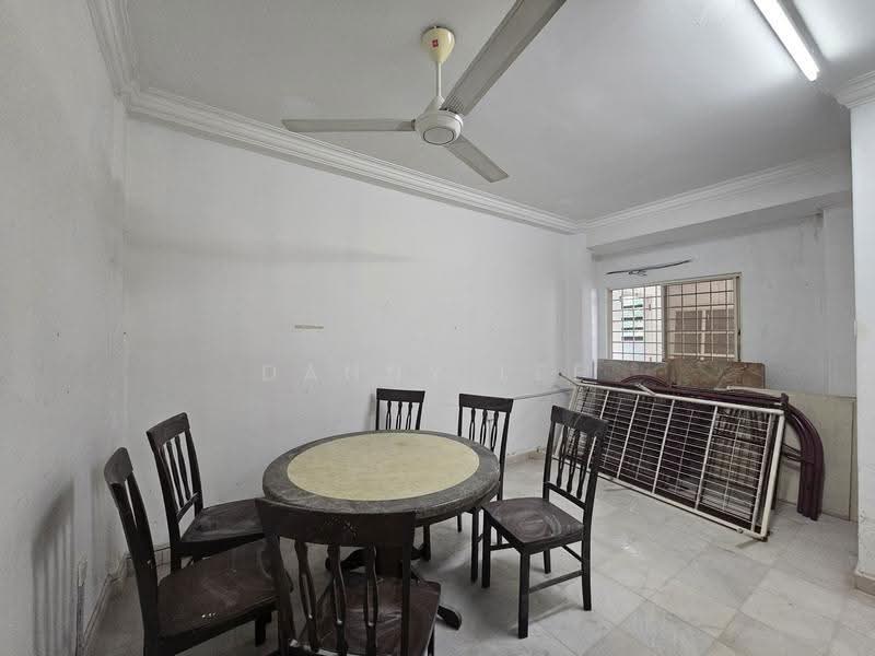 2-storey Terraced House for Sale in Bandar Sungai Long (Selangor) - Danny Lee - Dining Room - PropertyGuru.com.my