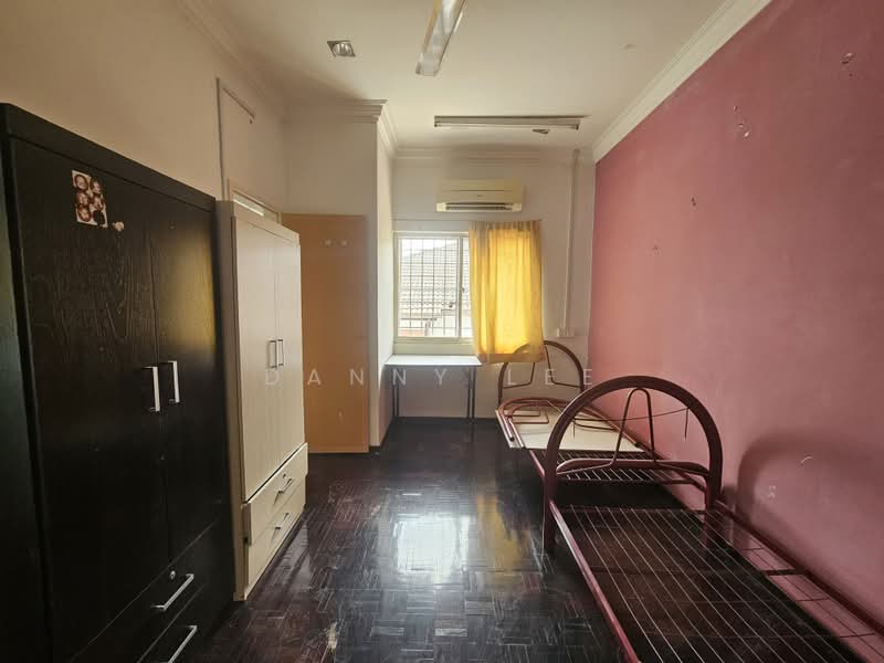 2-storey Terraced House for Sale in Bandar Sungai Long (Selangor) - Danny Lee - Bedroom - PropertyGuru.com.my