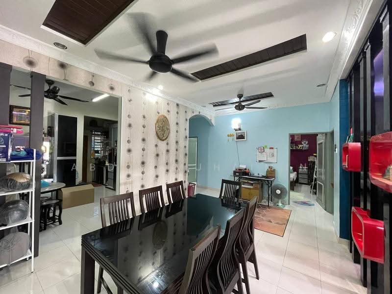 Rumah Berkembar untuk Dijual di Bandar Seri Astana (Sungai Petani) - Abdul Muhaimin - Dining Room - PropertyGuru.com.my