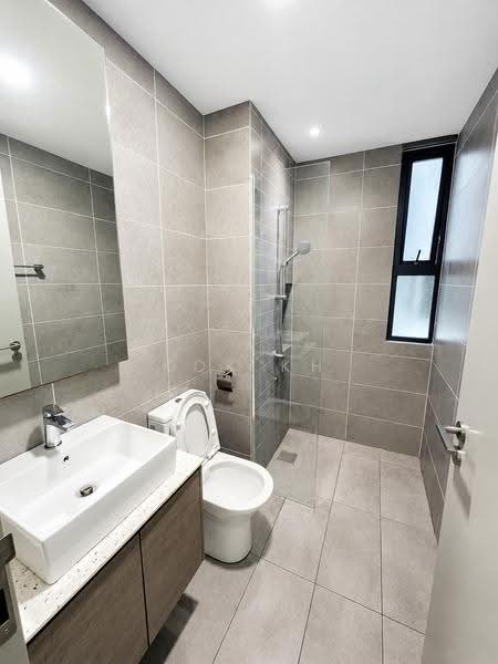 Kediaman Servis untuk Disewa di Millerz Square Serviced Residence - Kok KH - Bathroom - PropertyGuru.com.my