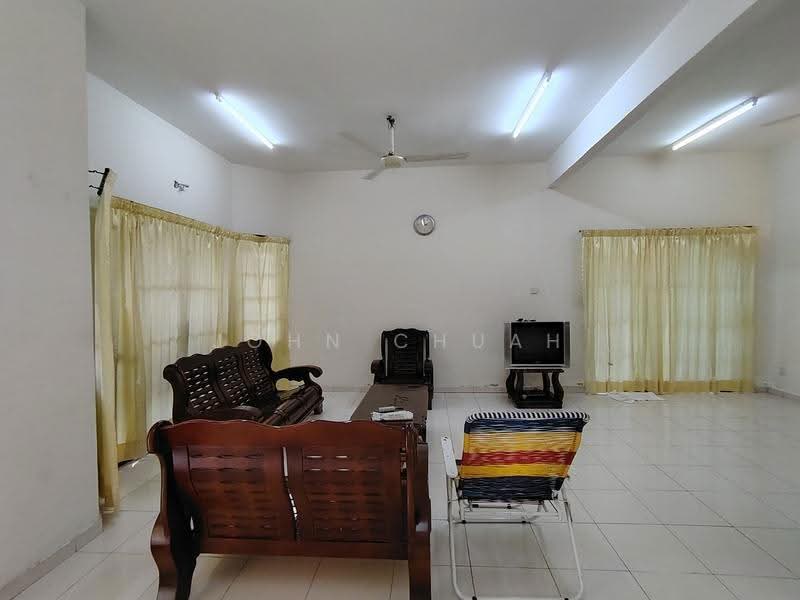 Cluster House for Sale in Tambun (Perak) - John Chuah - Living Room - PropertyGuru.com.my