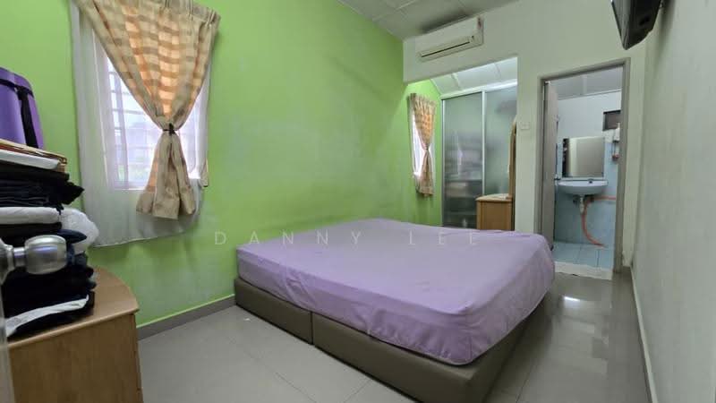 2-storey Terraced House for Sale in Bandar Mahkota Cheras (Cheras) - Danny Lee - Bedroom - PropertyGuru.com.my