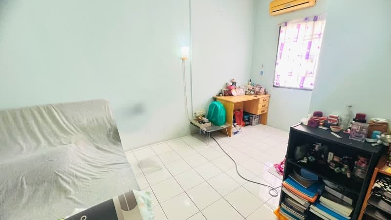 2-storey Terraced House for Sale in Taman Putri (Kulai) - Dareon Lim - Study - PropertyGuru.com.my