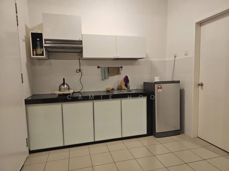 Kediaman Servis untuk Disewa di You Residences @ You City - Camie Hoo - Kitchen - PropertyGuru.com.my