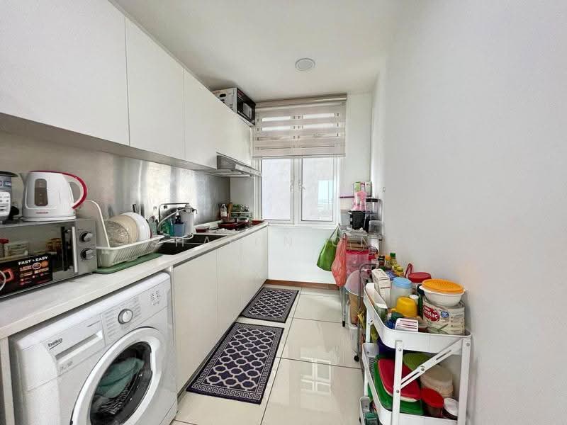 Service Residence for Sale at Grandview 360 - Sharon Ong - Kitchen - PropertyGuru.com.my