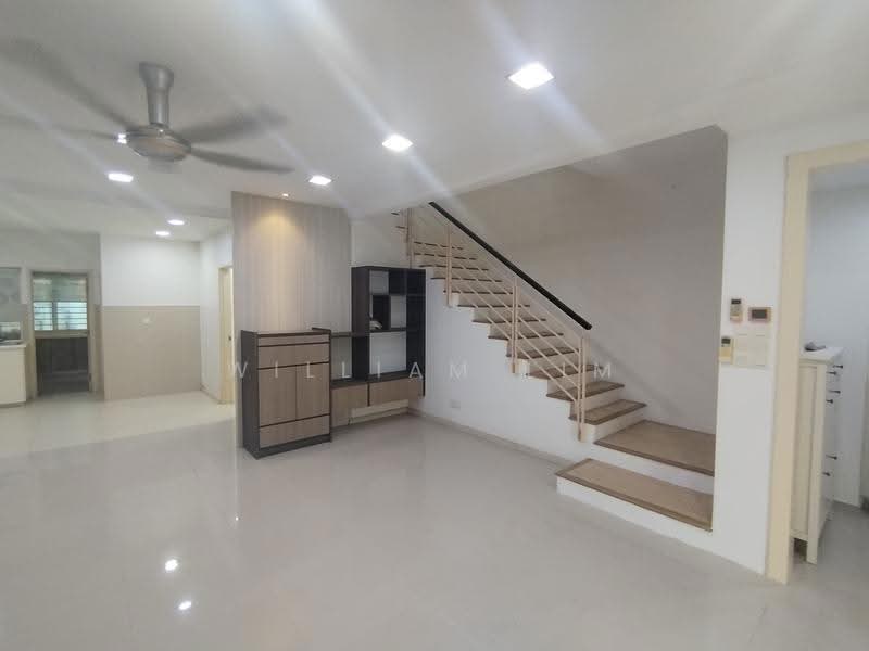 2.5-storey Terraced House for Sale in Sunway Alam Suria (Shah Alam) - William Lim - Living Room - PropertyGuru.com.my