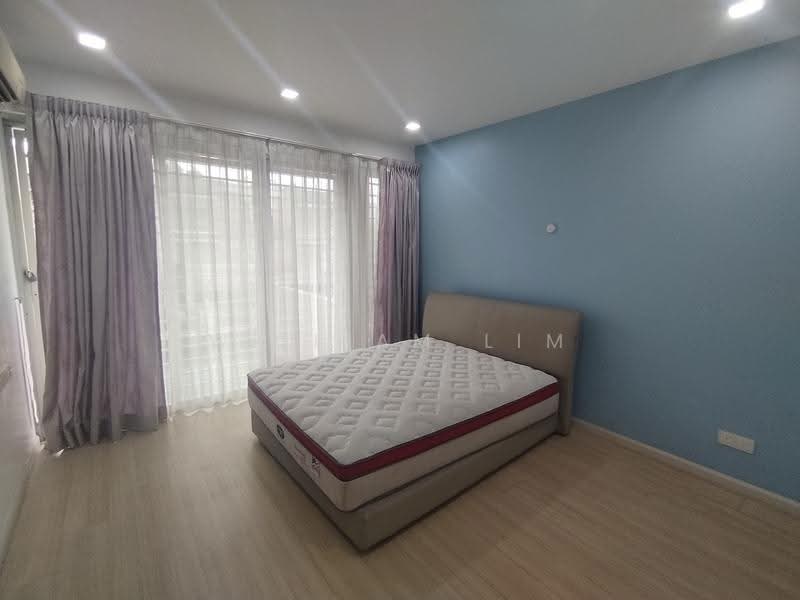 2.5-storey Terraced House for Sale in Sunway Alam Suria (Shah Alam) - William Lim - Bedroom - PropertyGuru.com.my