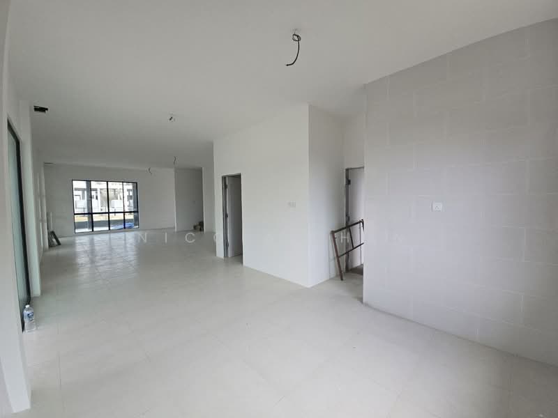 Rumah Teres 2-Tingkat untuk Dijual di Kuching (Sarawak) - Nicola Chan - Living Room - PropertyGuru.com.my
