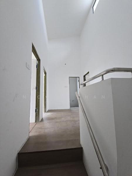 Rumah Teres 2-Tingkat untuk Dijual di Kuching (Sarawak) - Nicola Chan - Upper floor - PropertyGuru.com.my