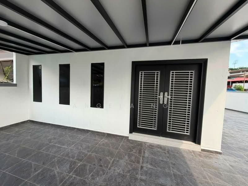 Rumah Teres 1-Tingkat untuk Dijual di Taman Suria (Johor Bahru) - Angela Ng - Exterior - PropertyGuru.com.my