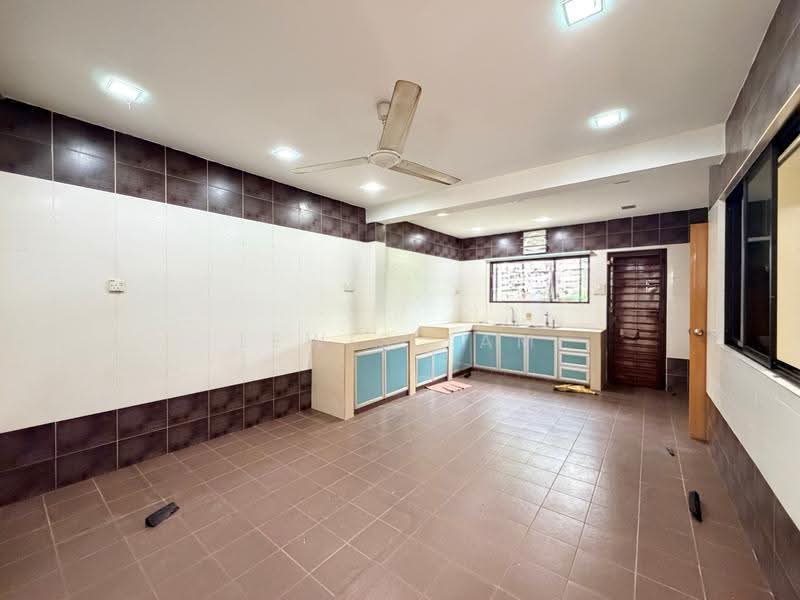 2-storey Terraced House for Sale in Cheras (Kuala Lumpur) - Lewis Tam - Kitchen - PropertyGuru.com.my