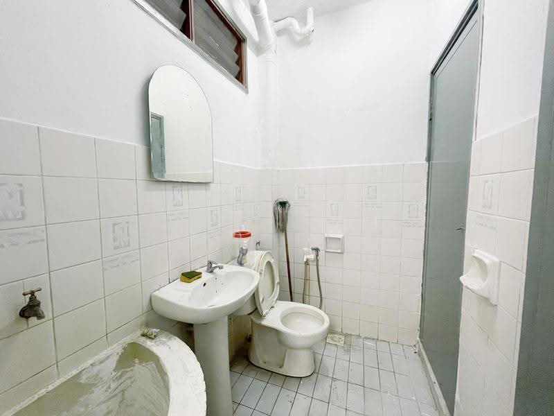 Rumah Teres 2-Tingkat untuk Dijual di Bandar Menjalara (Kuala Lumpur) - Mandy Liew - Bathroom - PropertyGuru.com.my