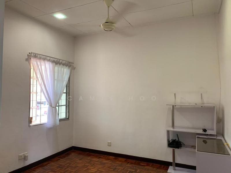 Rumah Teres untuk Dijual di Bandar Kinrara Seksyen 5 (Bandar Kinrara) - Camie Hoo - Interior - PropertyGuru.com.my