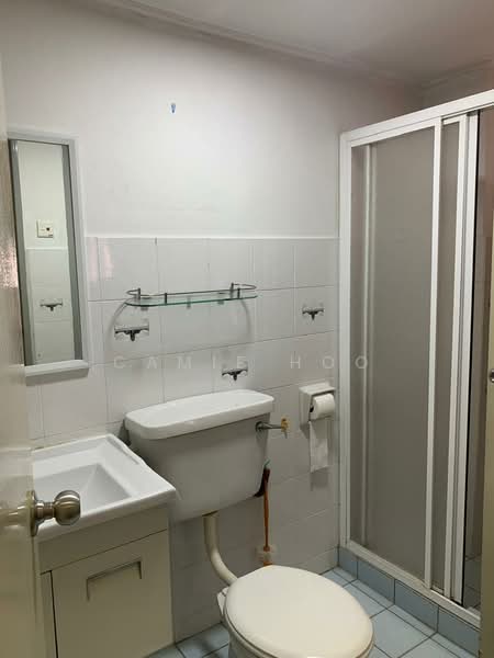 Rumah Teres untuk Dijual di Bandar Kinrara Seksyen 5 (Bandar Kinrara) - Camie Hoo - Bathroom - PropertyGuru.com.my