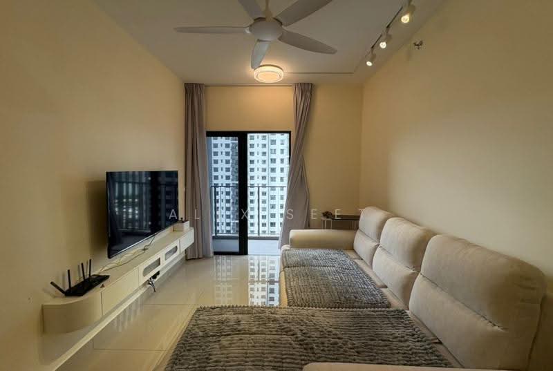 Kediaman Servis untuk Disewa di M Luna - Alex Seet - Living Room - PropertyGuru.com.my