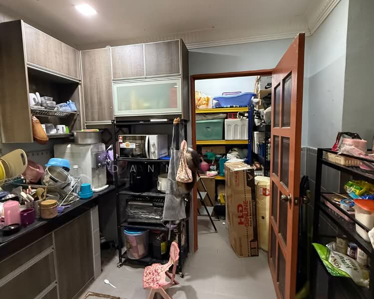 2-storey Terraced House for Sale in Lestari Putra (Seri Kembangan) - Danny Lee - PropertyGuru.com.my