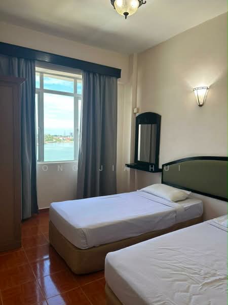 Pangsapuri untuk Dijual di Glory Beach Resort - Ong Jia Hui - Bedroom - PropertyGuru.com.my