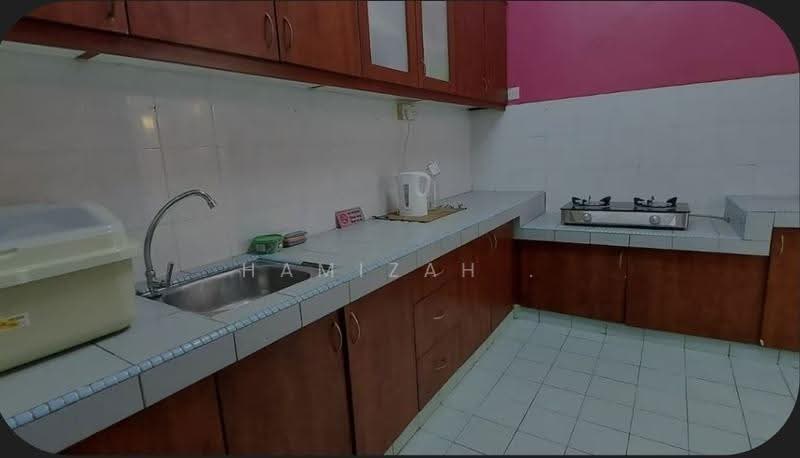 Apartment for Rent at E-Mas Villa - Hamizah . - Kitchen - PropertyGuru.com.my