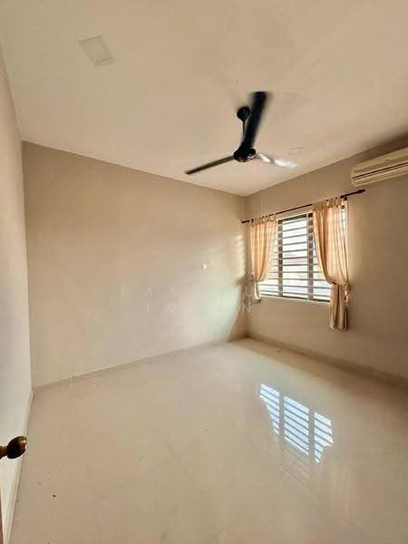 Semi-Detached House for Sale in Taman Johor Jaya (Johor Bahru) - Fakhrul Imlan - Interior - PropertyGuru.com.my