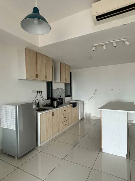 Kediaman Servis untuk Disewa di Southkey Mosaic - Wallace Ang - Kitchen - PropertyGuru.com.my