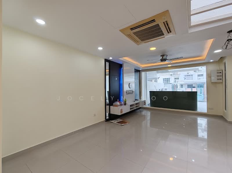 2.5-storey Terraced House for Sale in Jia Residences (Seri Kembangan) - Jocelyn Soo - Living Room - PropertyGuru.com.my