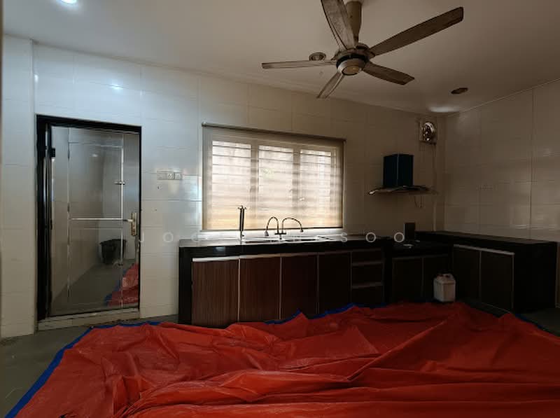 2.5-storey Terraced House for Sale in Jia Residences (Seri Kembangan) - Jocelyn Soo - Kitchen - PropertyGuru.com.my