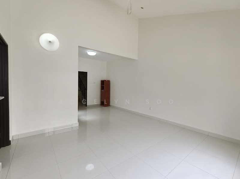 2.5-storey Terraced House for Sale in Jia Residences (Seri Kembangan) - Jocelyn Soo - Living Room - PropertyGuru.com.my
