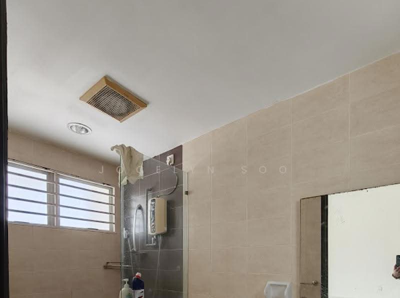 2.5-storey Terraced House for Sale in Jia Residences (Seri Kembangan) - Jocelyn Soo - Bathroom - PropertyGuru.com.my