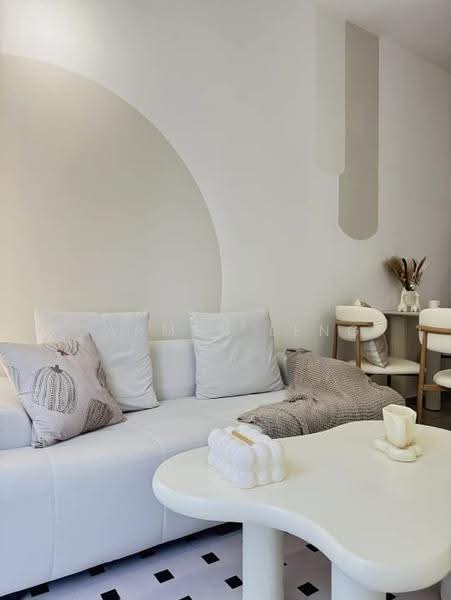 Kediaman Servis untuk Disewa di One Equine - Carmen Leng - Living Room - PropertyGuru.com.my