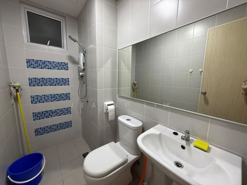Kondominium untuk Disewa di i-Santorini - Jeanie Lim - Bathroom - PropertyGuru.com.my