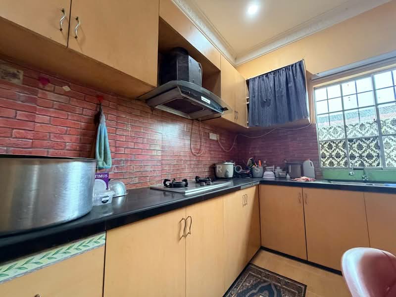 1-storey Terraced House for Sale in Bandar Puteri Jaya (Sungai Petani) - Hasrul Rosli - Kitchen - PropertyGuru.com.my