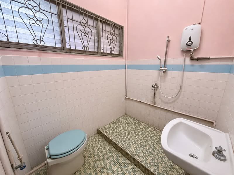 Rumah Teres 1-Tingkat untuk Dijual di Taman Sentosa (Johor Bahru) - Ing Xin - Bathroom - PropertyGuru.com.my