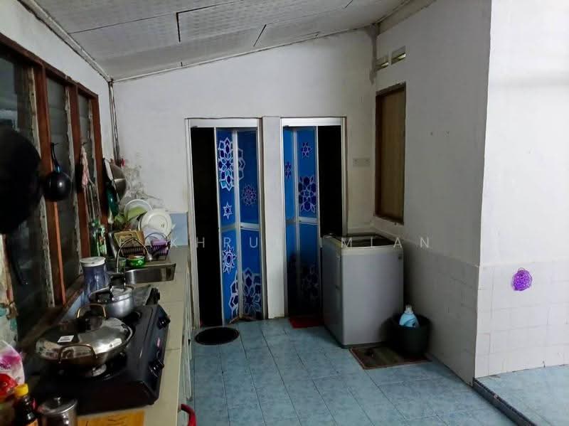 1-storey Terraced House for Sale in Taman Universiti (Skudai) - Fakhrul Imlan - Kitchen - PropertyGuru.com.my