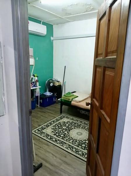 1-storey Terraced House for Sale in Taman Universiti (Skudai) - Fakhrul Imlan - Bedroom - PropertyGuru.com.my