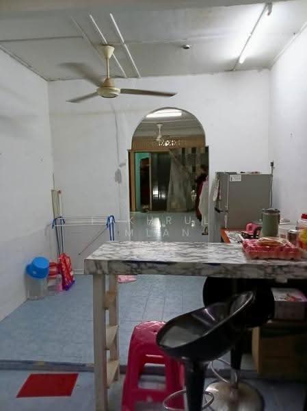 1-storey Terraced House for Sale in Taman Universiti (Skudai) - Fakhrul Imlan - Kitchen - PropertyGuru.com.my