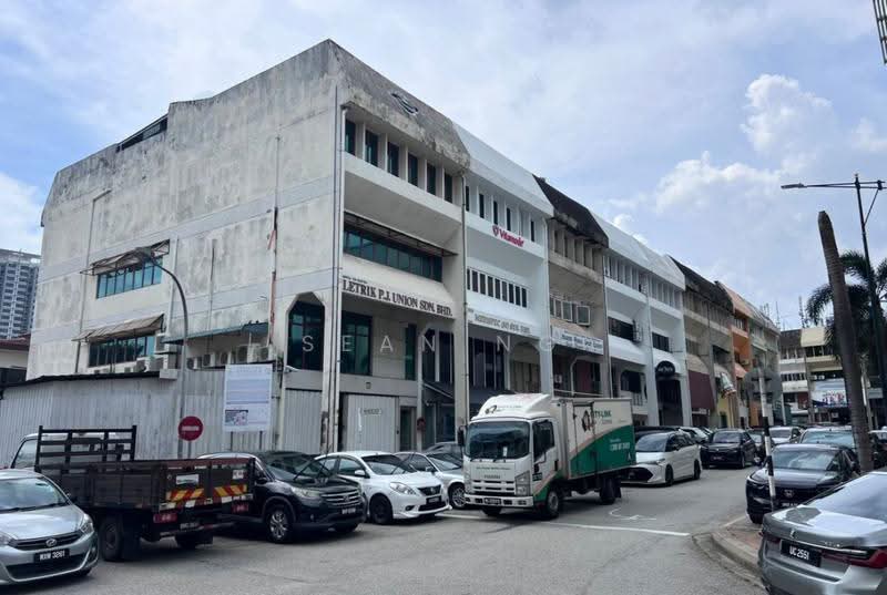 Pejabat untuk Dijual di SS 25, Taman Mayang (Petaling Jaya) - Sean Ng - Exterior - PropertyGuru.com.my